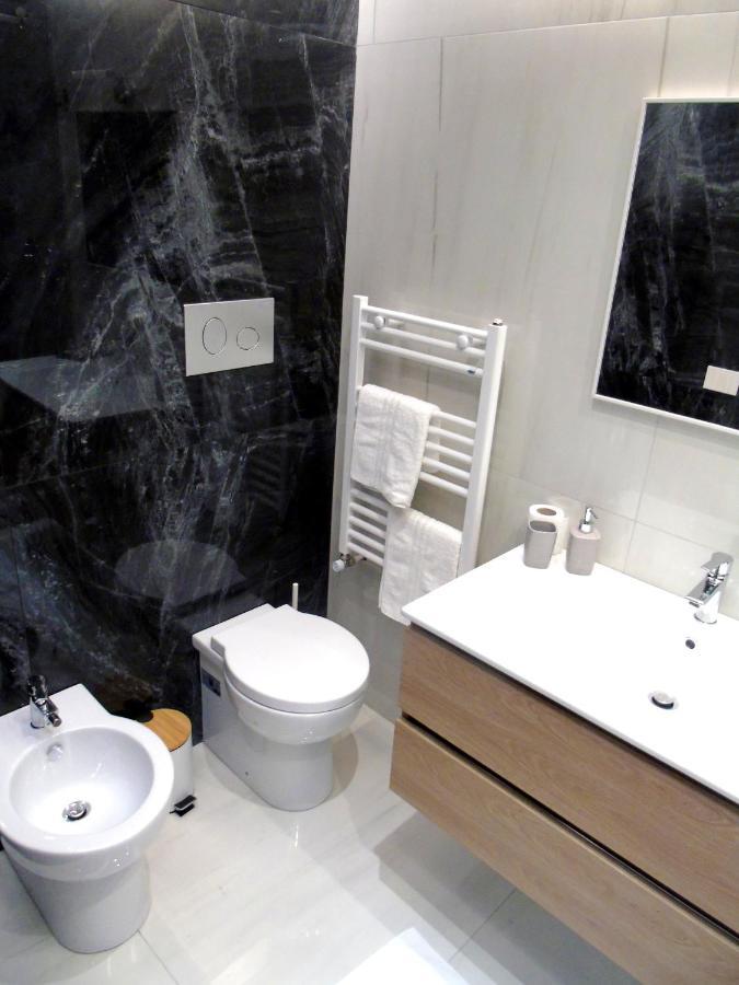 Massimo Luxury Rooms Палермо Екстер'єр фото
